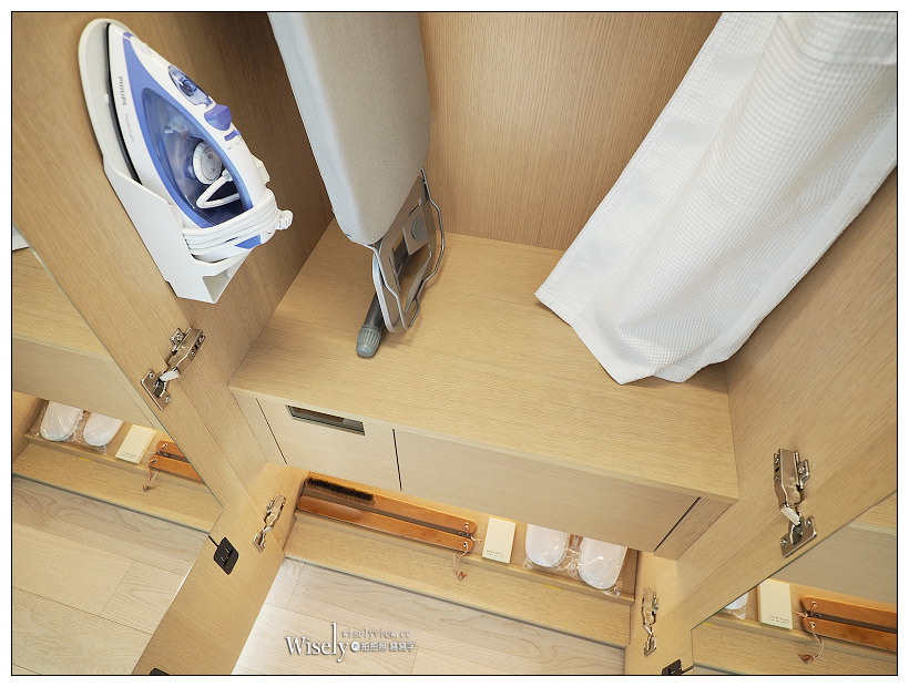 《濟州神話世界藍鼎酒店。Jeju Shinhwa World Landing Resort‎》舒適商務房型，近遊樂園與美食街