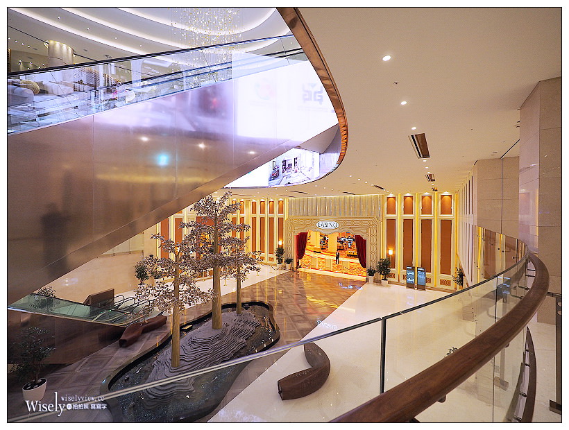 《濟州神話世界藍鼎酒店。Jeju Shinhwa World Landing Resort‎》舒適商務房型，近遊樂園與美食街