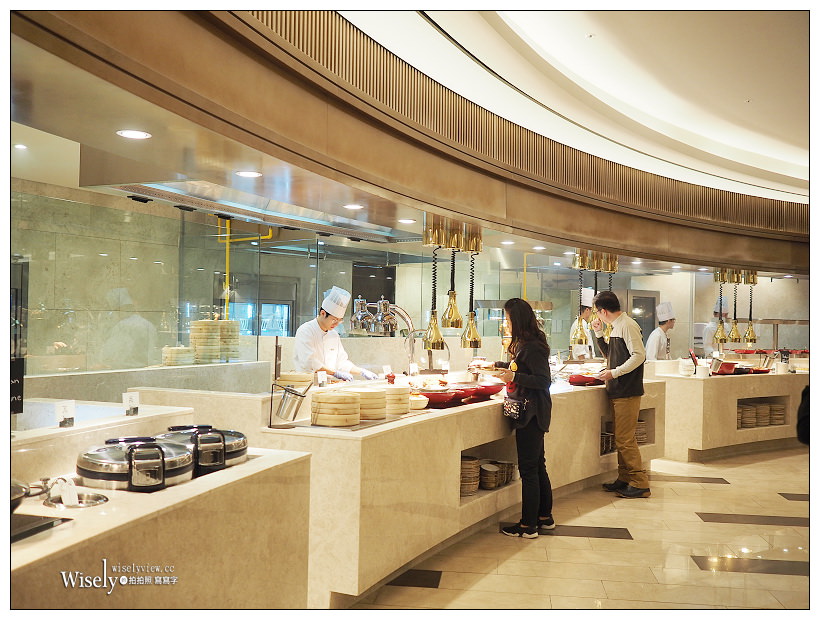 《濟州神話世界藍鼎酒店。Jeju Shinhwa World Landing Resort‎》舒適商務房型，近遊樂園與美食街