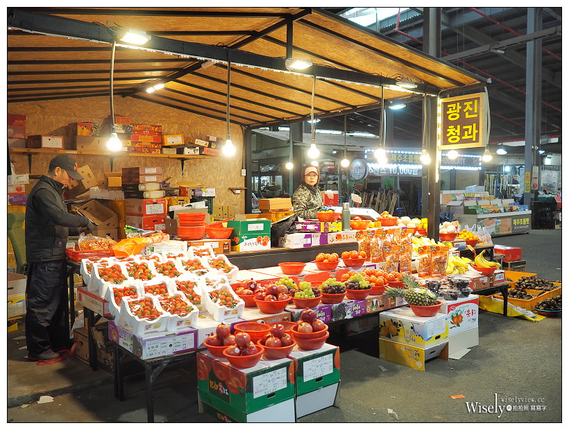 《濟州島自由行。濟州民俗五日市場》採購吃喝熟食生鮮，最便宜好買的生活市集