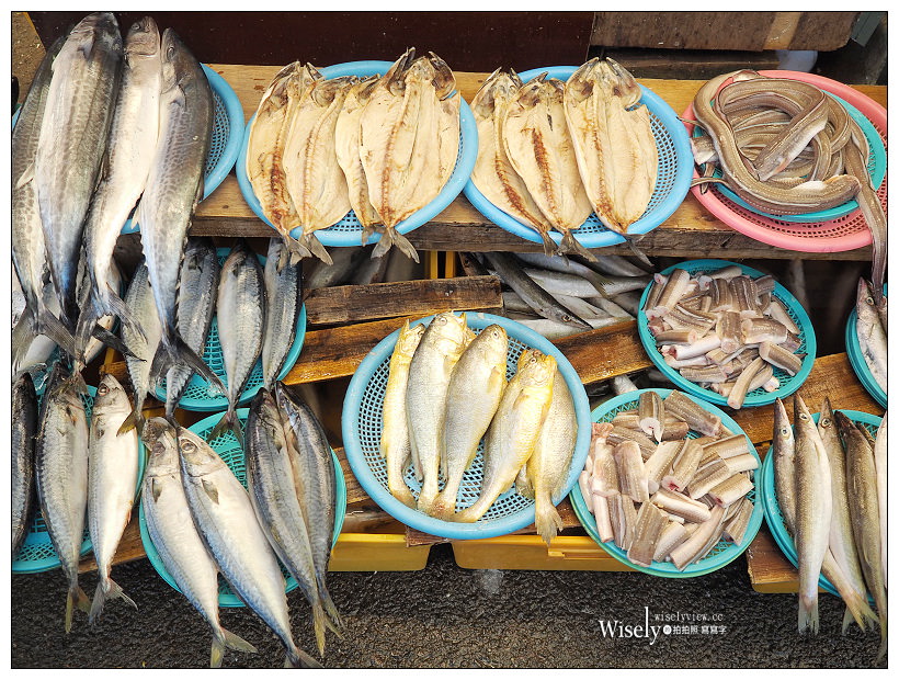 《濟州島自由行。濟州民俗五日市場》採購吃喝熟食生鮮，最便宜好買的生活市集