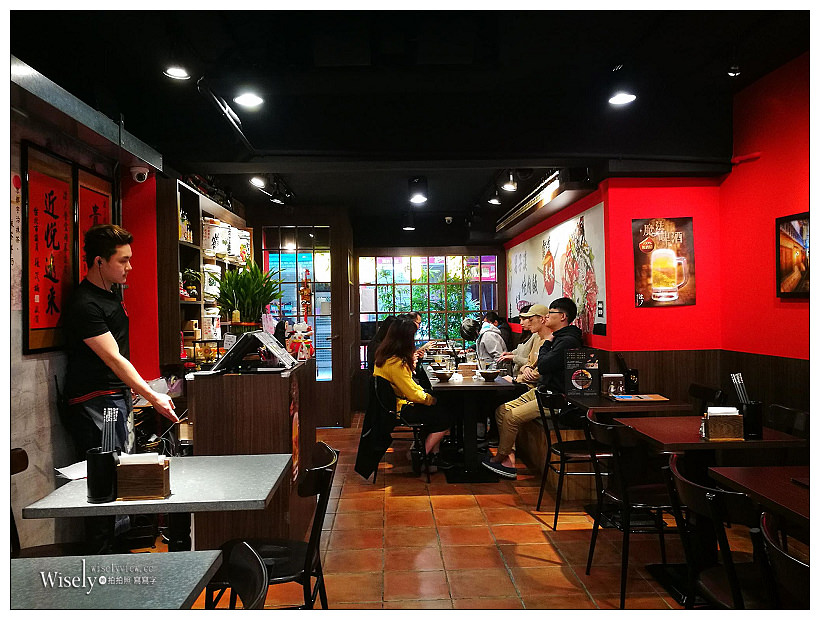 《台北大安。捷運忠孝敦化站》漂丿燒肉食堂：霸氣黑豚戰斧丼&安格斯無骨牛小排丼