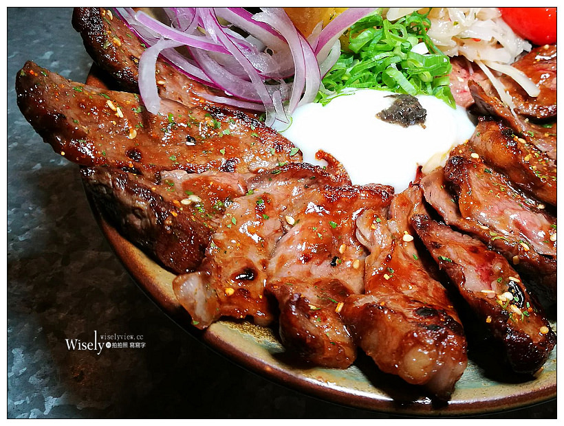 《台北大安。捷運忠孝敦化站》漂丿燒肉食堂：霸氣黑豚戰斧丼&安格斯無骨牛小排丼