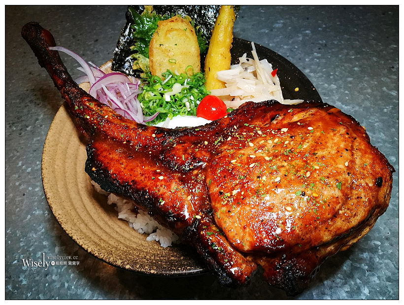 《台北大安。捷運忠孝敦化站》漂丿燒肉食堂：霸氣黑豚戰斧丼&安格斯無骨牛小排丼