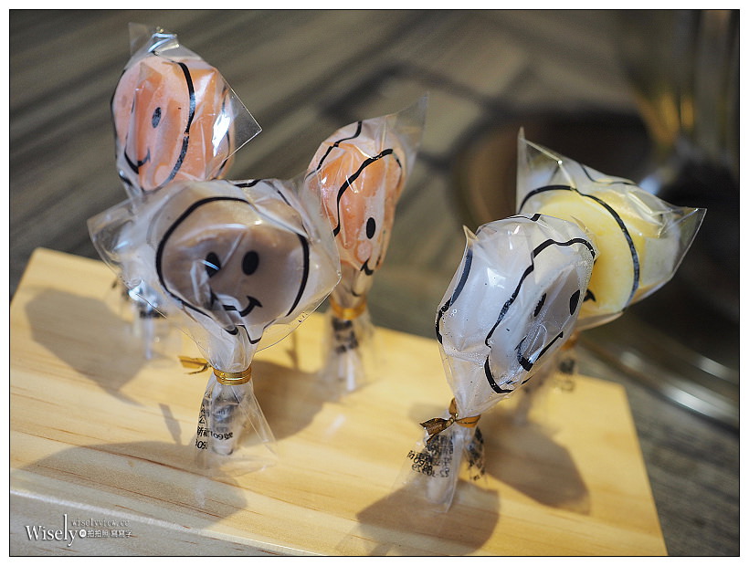 《台北中山。捷運中山站》青花驕 麻辣火鍋：清新果香麻辣搭配古早酸味白菜的鴛鴦鍋