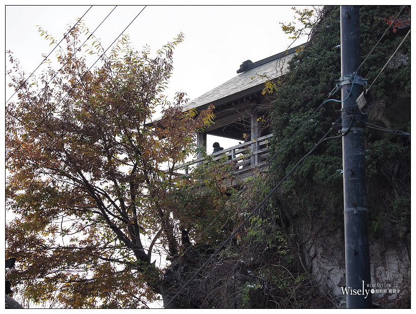 《日本山形。山寺立石寺至奧之院》俳句世界中，秋冬之交的霜雪紅葉美景