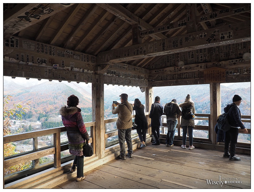 《日本山形。山寺立石寺至奧之院》俳句世界中，秋冬之交的霜雪紅葉美景