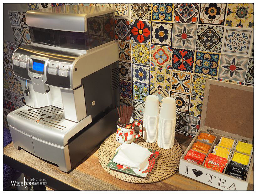 《香港尖沙咀住宿推薦》瑞生尖沙咀酒店 attitude on granville：復古仿舊花磚與往昔香港壁畫