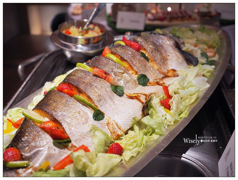 《新北市板橋區。捷運板橋站美食》Mega 50/50樓 Café:全國最高自助餐廳 & 二月限定「莓好時光」 《新北市板橋區。捷運板橋站美食》Mega 50/50樓 Café:全國最高自助餐廳 & 二月限定「莓好時光」