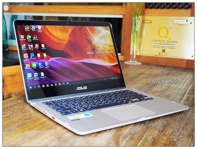 華碩翻轉筆電。ASUS ZenBook Flip 14｜輕鬆翻轉旅途中，筆電+平板2合一