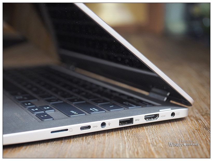 華碩翻轉筆電。ASUS ZenBook Flip 14｜輕鬆翻轉旅途中，筆電+平板2合一