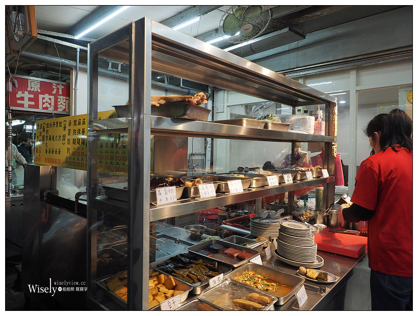 台北萬華。南機場夜市︱原滷食堂 & 好記陽春麵：銅板價可口的台式小吃