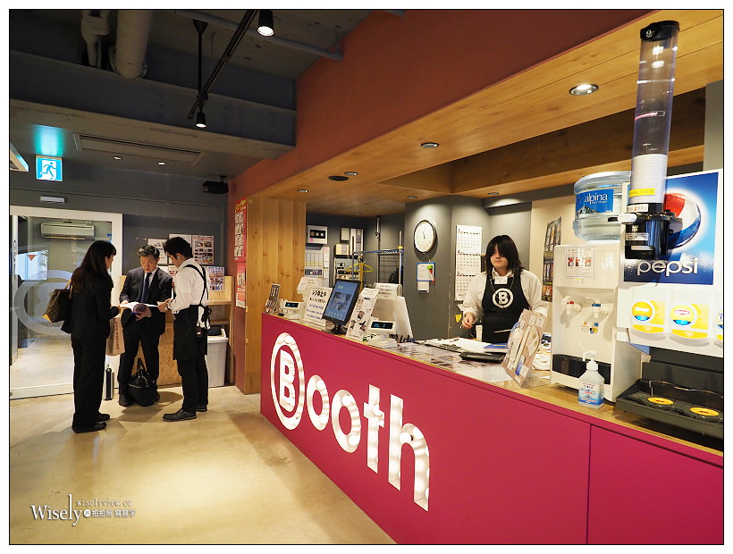 東京新宿。歌舞伎町︱Booth Net Cafe & Capsule（伯斯奈特咖啡廳及膠囊旅館）：漫畫網咖千元住宿，交通便利購物方便，男女分樓且24小時營業