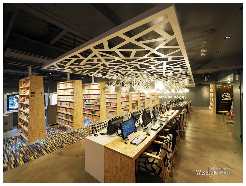 東京新宿。歌舞伎町︱Booth Net Cafe & Capsule（伯斯奈特咖啡廳及膠囊旅館）：漫畫網咖千元住宿，交通便利購物方便，男女分樓且24小時營業