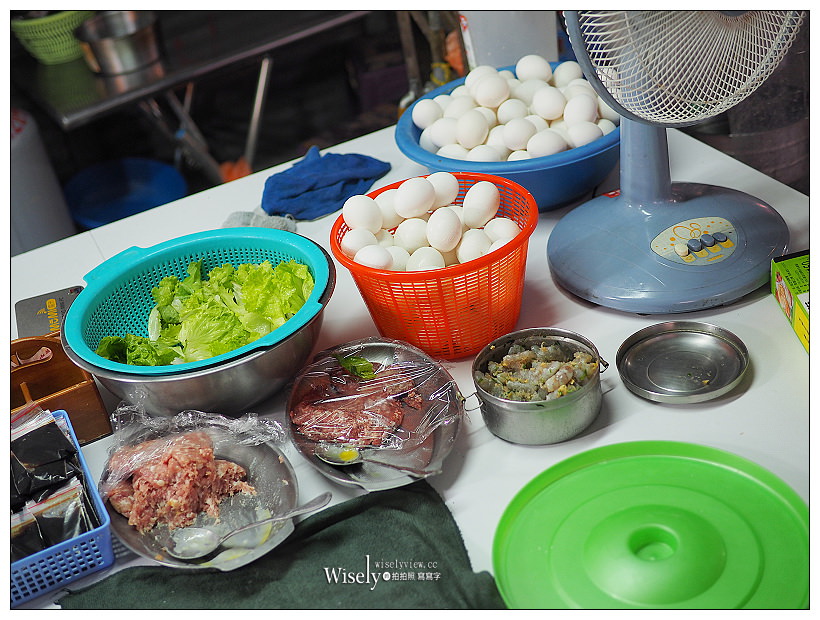 新北新店。建國市場美食︱正宗廣東腸粉：純米現磨50元起，推薦蝦仁口味