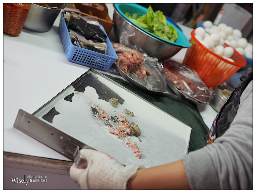 新北新店。建國市場美食︱正宗廣東腸粉：純米現磨50元起，推薦蝦仁口味