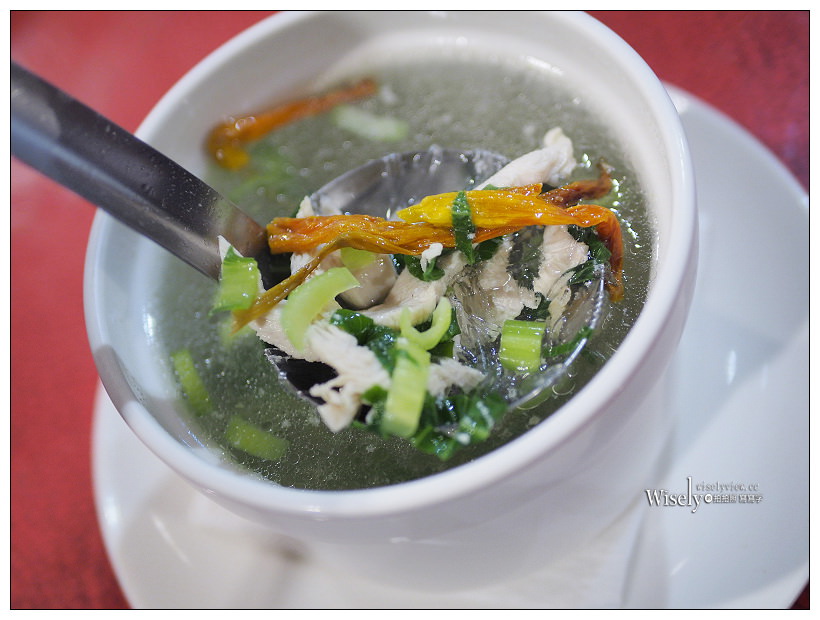 新北中和。捷運景安站︱泰旺 穆斯林泰式餐廳：超厚月亮蝦餅，套餐價實惠