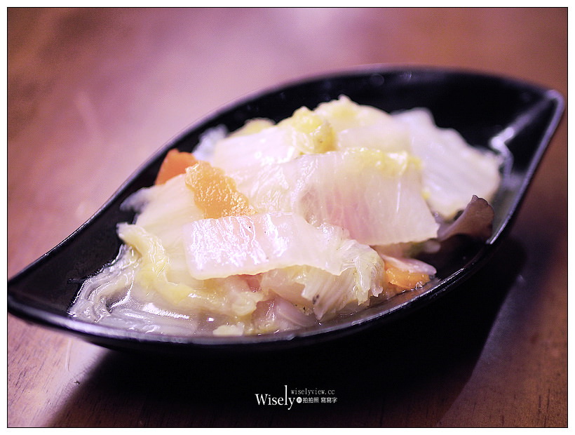 台北中山。捷運雙連站︱名家魯肉飯：滷肉飯道地份量少，鄰近林森北路一帶