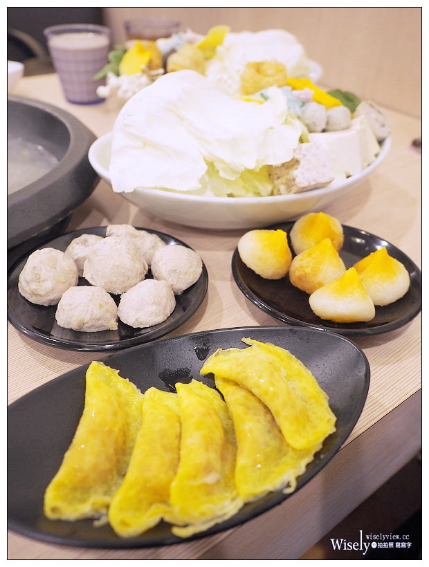 新北新店。捷運新店站︱吉鮮屋石頭火鍋.涮涮鍋：飲料甜點吃到飽，光明街美食