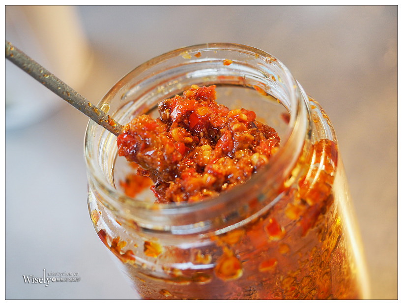 台北大安。捷運忠孝復興站︱周家油飯：飽滿晶亮大份量油飯&高麗菜綜合肉羹