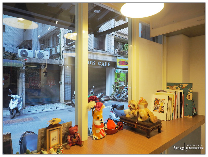 台北信義。捷運市政府站︱真芳碳烤吐司：麵糊煎蛋餅、紅茶牛奶&限量餐點