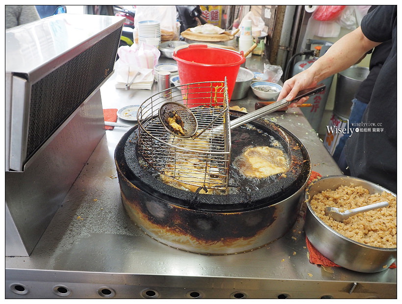 台北大同。捷運圓山站︱重慶豆漿炸蛋餅：食尚玩家推薦排隊美食，大龍峒早餐