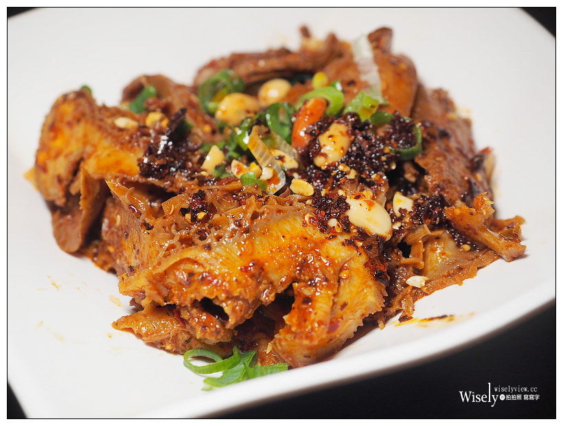 新北新店。捷運大坪林站︱川耗子麵館：肥腸酸辣麵&夫妻肺片，大豐路美食