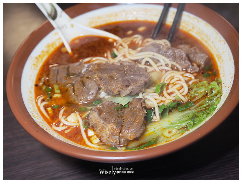 新北新店。捷運大坪林站︱川耗子麵館：肥腸酸辣麵&夫妻肺片，大豐路美食