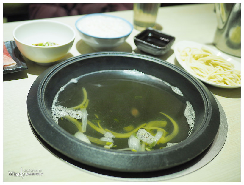 台北文山。鴻記石鍋：日式風格湯頭清爽美味，懷石師傅開店掌廚～木柵美食