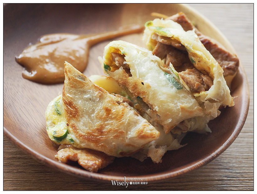 台北早餐。捷運行天宮站︱良粟商號 炭燒朝食午膳：爆漿半熟蛋吐司+燒肉蛋餅