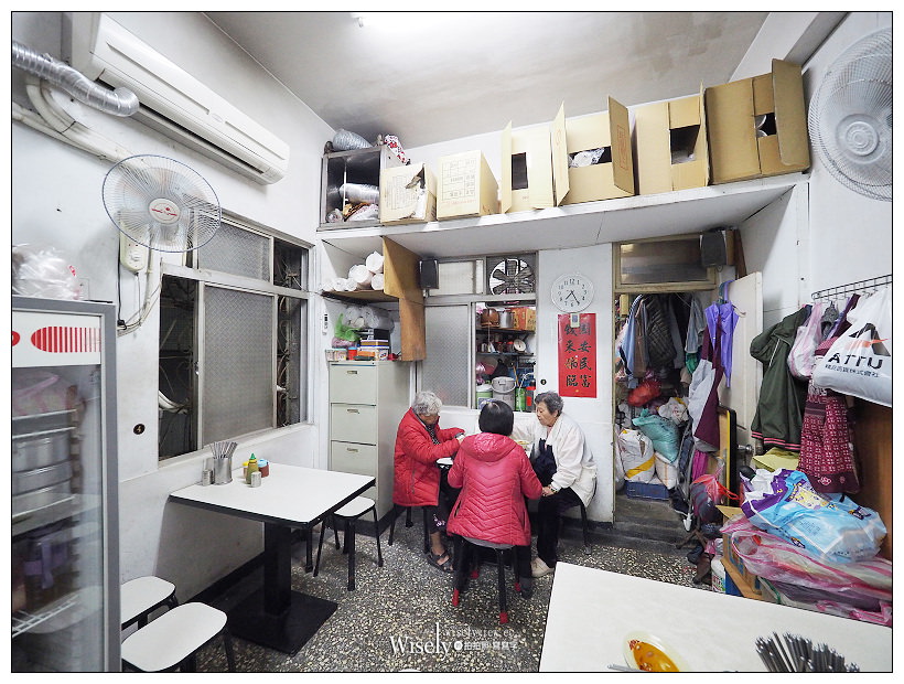 新北三重美食︱中正北路素臭豆腐：素麵線、蘿蔔糕、臭豆腐～加辣更好吃