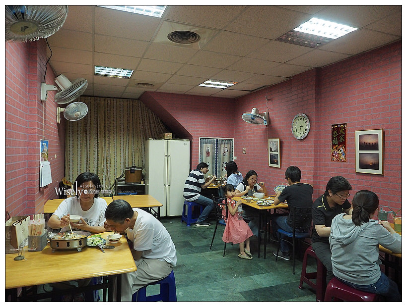 高雄新興。捷運美麗島站︱泰國料理現炒小吃店：平價巷弄百元熱炒美食