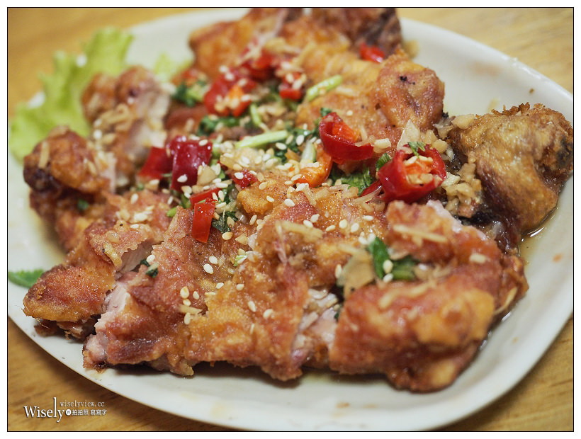 高雄新興。捷運美麗島站︱泰國料理現炒小吃店：平價巷弄百元熱炒美食