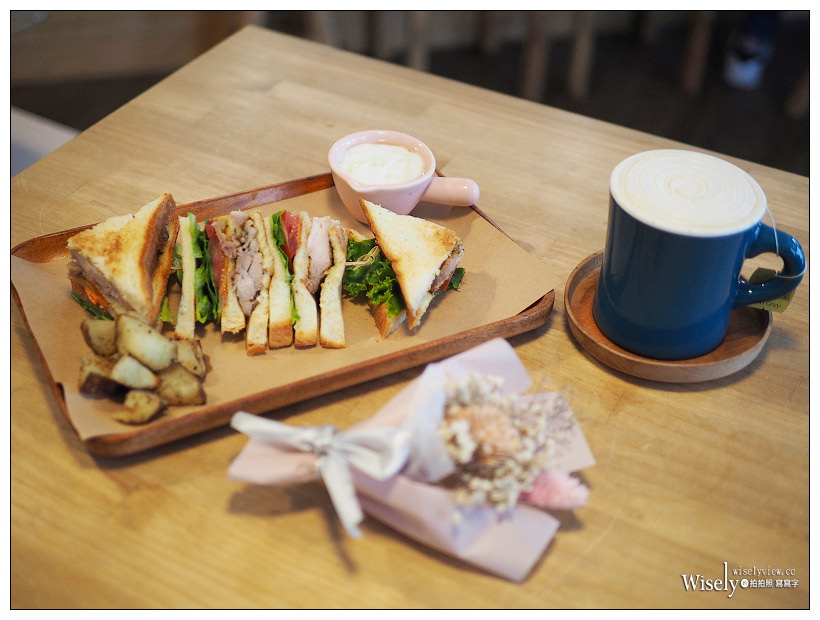 新北新店。捷運大坪林站︱Once Again Cafe 再來咖啡：小清新乾燥花咖啡店