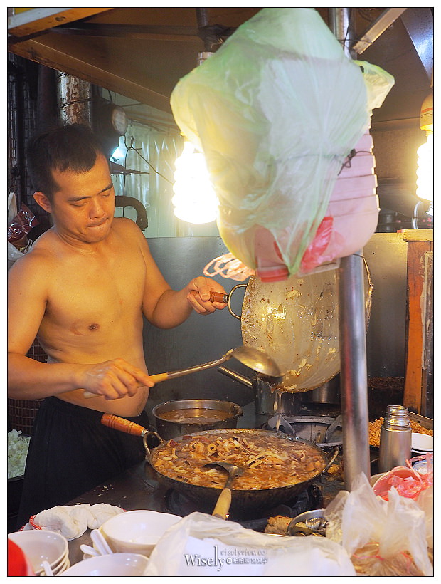 新北板橋。捷運府中站︱黃石市場美食小吃：高記生炒魷魚、謝家肉羹油飯