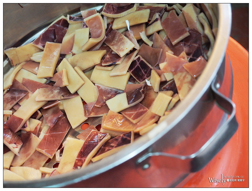 新北板橋。捷運府中站︱黃石市場美食小吃：高記生炒魷魚、謝家肉羹油飯