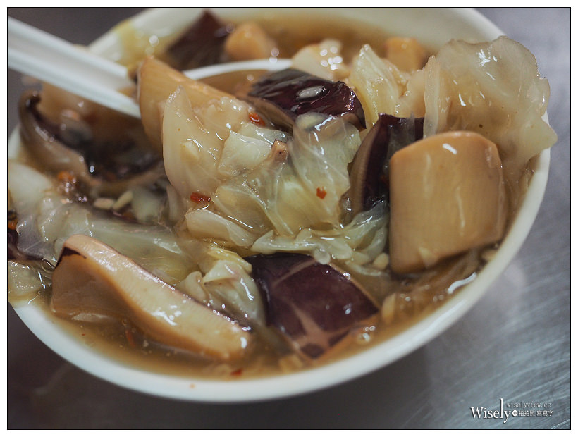 新北板橋。捷運府中站︱黃石市場美食小吃：高記生炒魷魚、謝家肉羹油飯