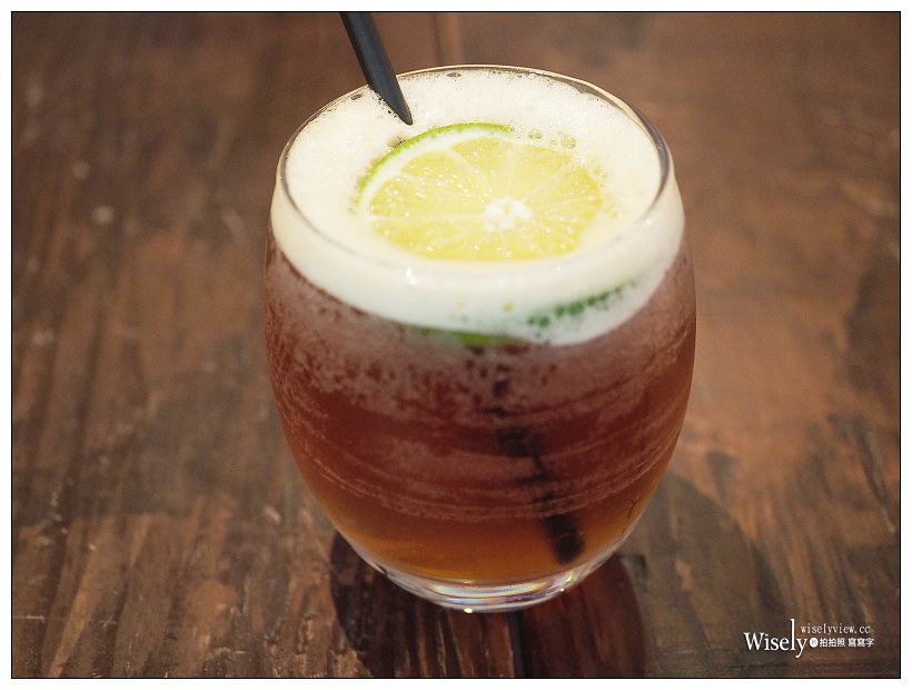 台北中山。捷運行天宮站︱疍宅(蛋宅)EggHost咖啡：小山園抹茶戚風蛋糕～搗蛋鬼工作室出品，提供WiFi插座不限時