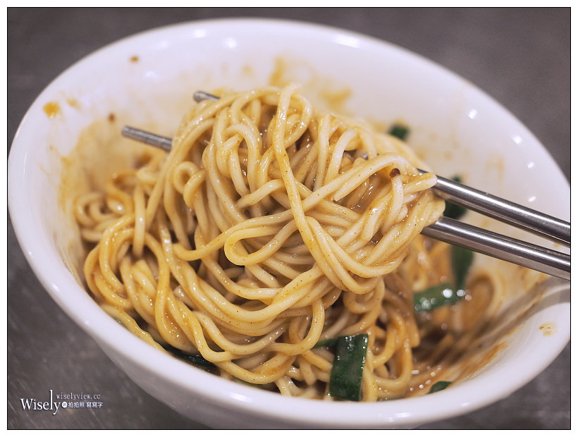 板橋。黃石市場老曹餛飩︱人氣餛蛋麵加蛋包更好吃，在地一甲子的老味道