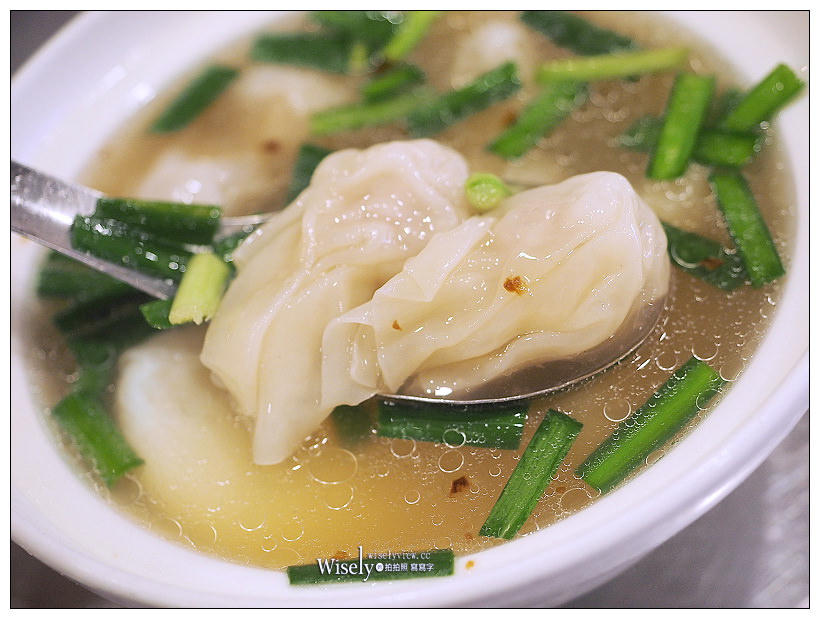 板橋。黃石市場老曹餛飩︱人氣餛蛋麵加蛋包更好吃，在地一甲子的老味道