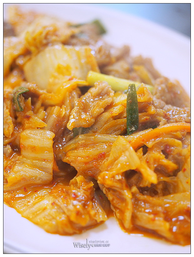 台北。兄妹美食館︱平價簡餐便當熱炒，大推巨無霸蛋包飯～行天宮錦州街美食