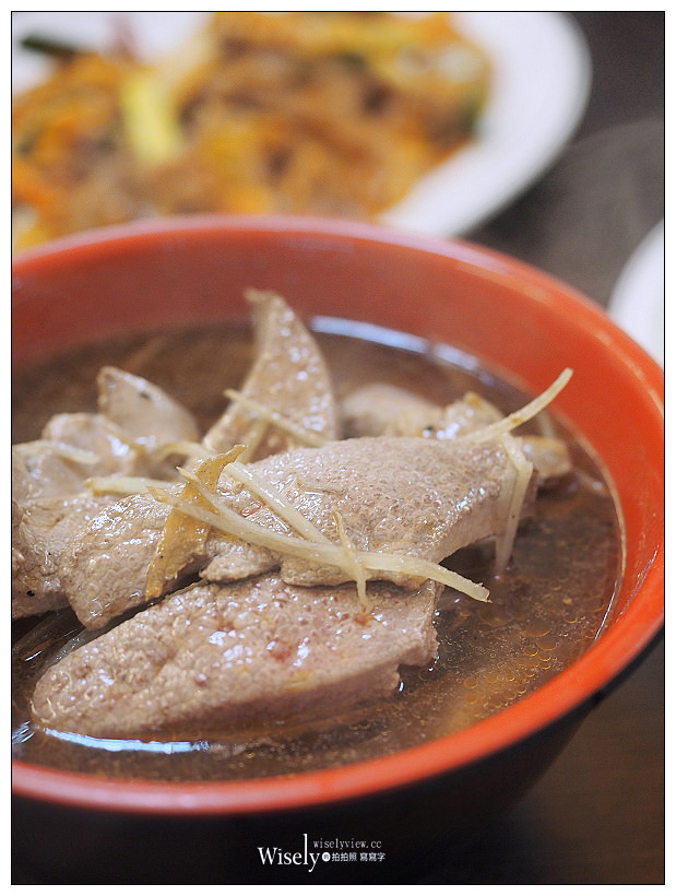 台北。兄妹美食館︱平價簡餐便當熱炒，大推巨無霸蛋包飯～行天宮錦州街美食