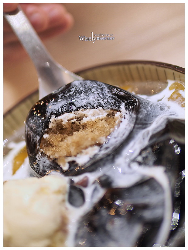 台北︱屋琥甜冰品：仙草、豆花、雪花冰&刨冰，IG網美牆～捷運中正紀念堂站