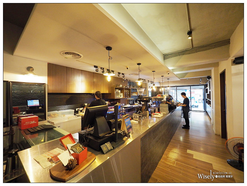 台北中正。4Mano Caffé 忠孝店︱知名冠軍咖啡與麻糬鬆餅，光華商場下午茶