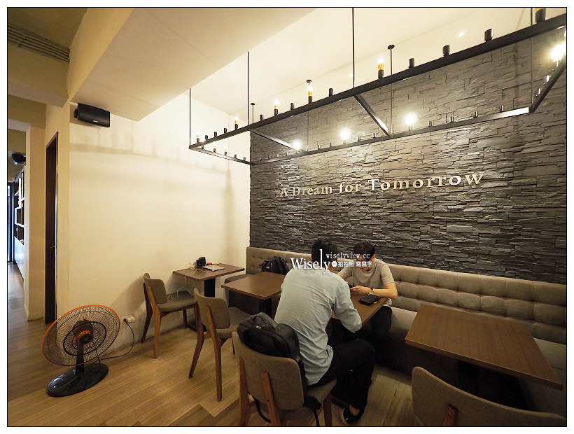 台北中正。4Mano Caffé 忠孝店︱知名冠軍咖啡與麻糬鬆餅，光華商場下午茶