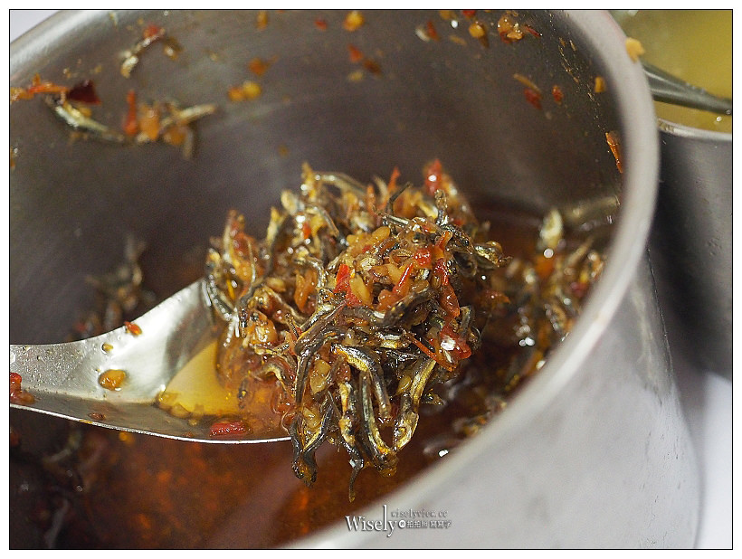 台中南屯。甄好吃古早麵/待用麵︱單親罹癌媽肉骨茶麵,丁香魚辣椒超夠味 台中南屯。甄好吃古早麵/待用麵︱單親罹癌媽肉骨茶麵,丁香魚辣椒超夠味
