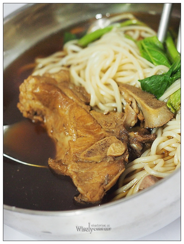 台中南屯。甄好吃古早麵/待用麵︱單親罹癌媽肉骨茶麵,丁香魚辣椒超夠味 台中南屯。甄好吃古早麵/待用麵︱單親罹癌媽肉骨茶麵,丁香魚辣椒超夠味