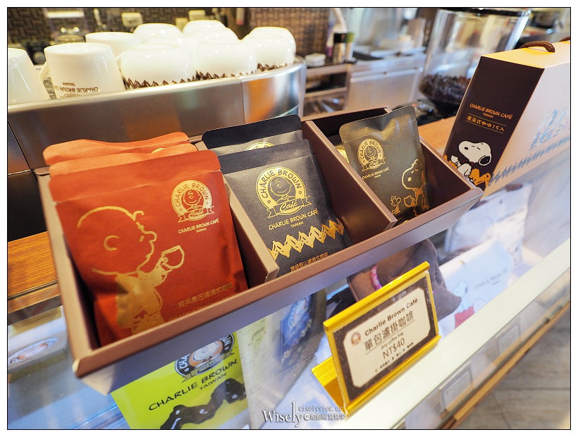 台中史努比餐廳。查理布朗咖啡店︱裝潢精緻環境舒適的主題餐廳，鄰近秋紅谷～新菜單豐富可愛，親子粉絲必訪IG打卡聖地