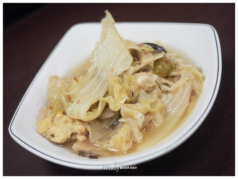 台中南屯。蕭爌肉飯-永春東路旗艦店︱必嚐爌肉飯＆綜合湯～還有隱藏版組合