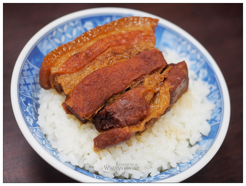 台中南屯。蕭爌肉飯-永春東路旗艦店︱必嚐爌肉飯＆綜合湯～還有隱藏版組合